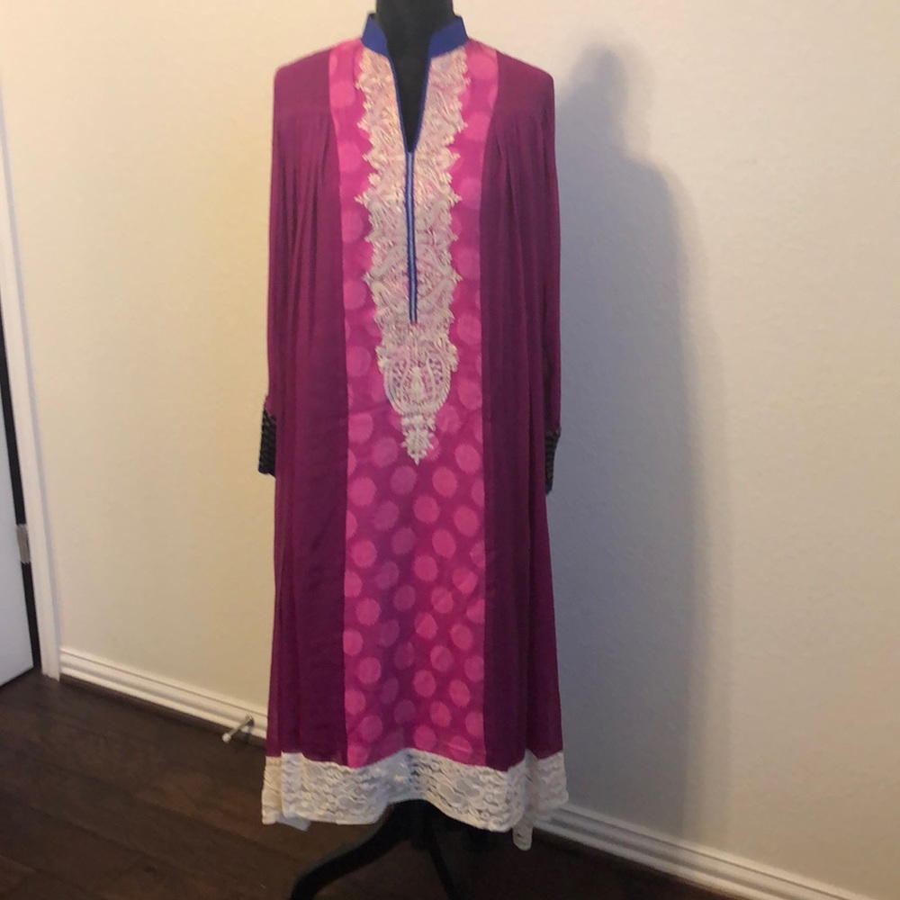 Pakistani/Indian designers shalwar kameez dress.